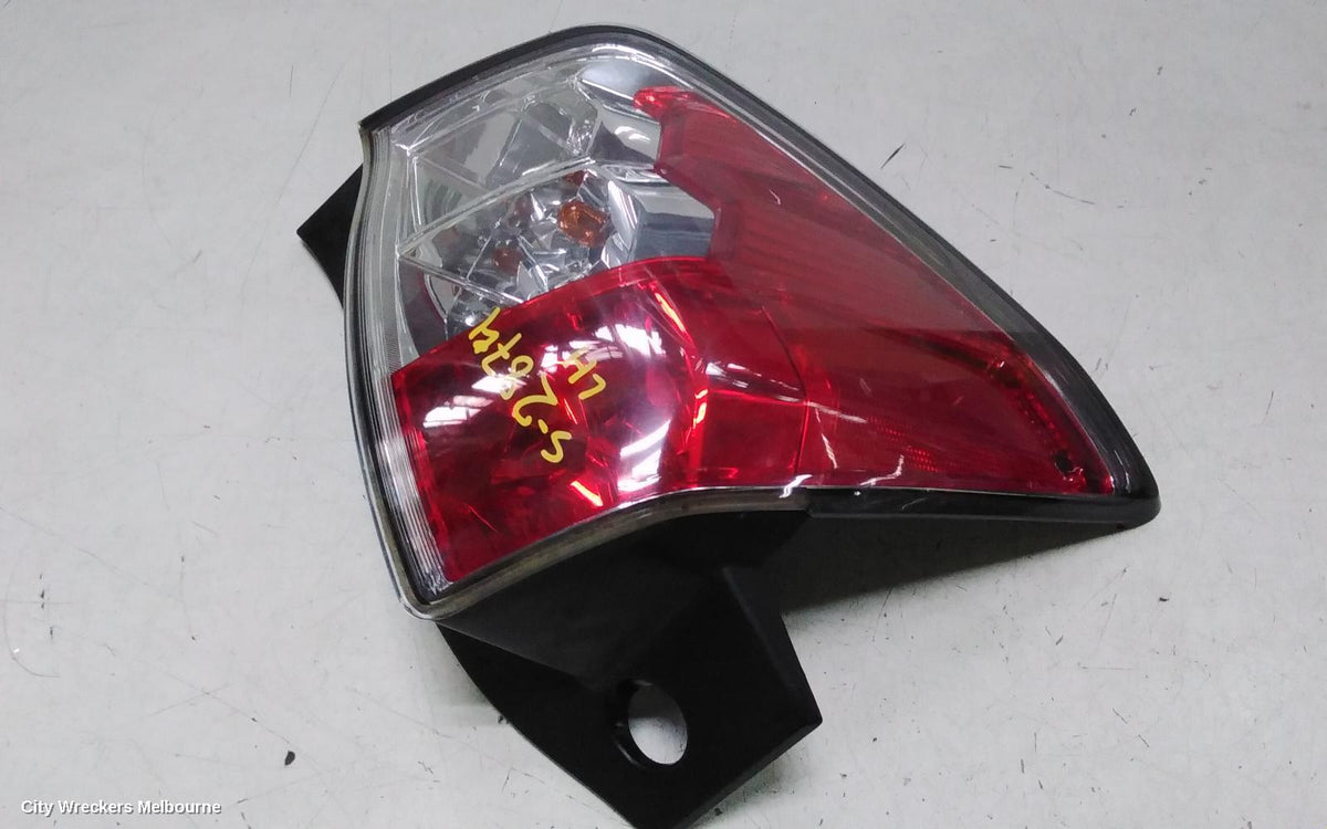 SUBARU FORESTER LEFT TAILLIGHT, IN BODY, 02/2008 - 12/2012 - Image 3