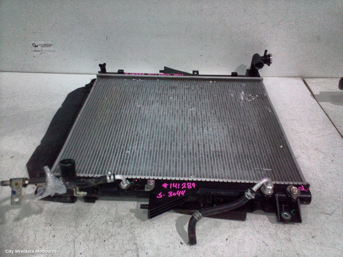 MITSUBISHI PAJERO RADIATOR, AUTO, 2.4, DIESEL, PAJERO SPORT, QE-QF, 10/2015 ONWARDS - Image 3
