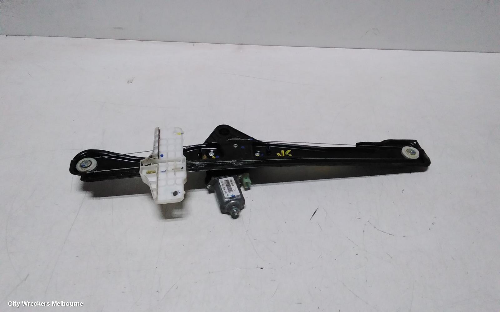 MAHINDRA XUV700 LEFT FRONT WINDOW REG/MOTOR, W601, 01/2023 ONWARDS - Image 2