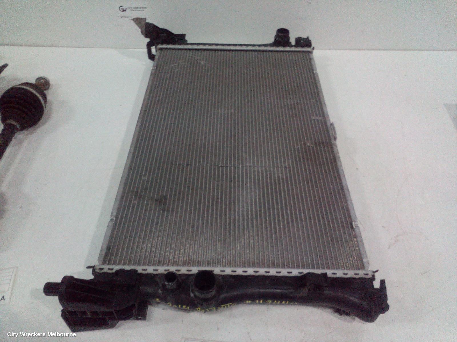 MERCEDES VITO RADIATOR, AUTO, 2.1, DIESEL, 447, 03/2015 ONWARDS - Image 1