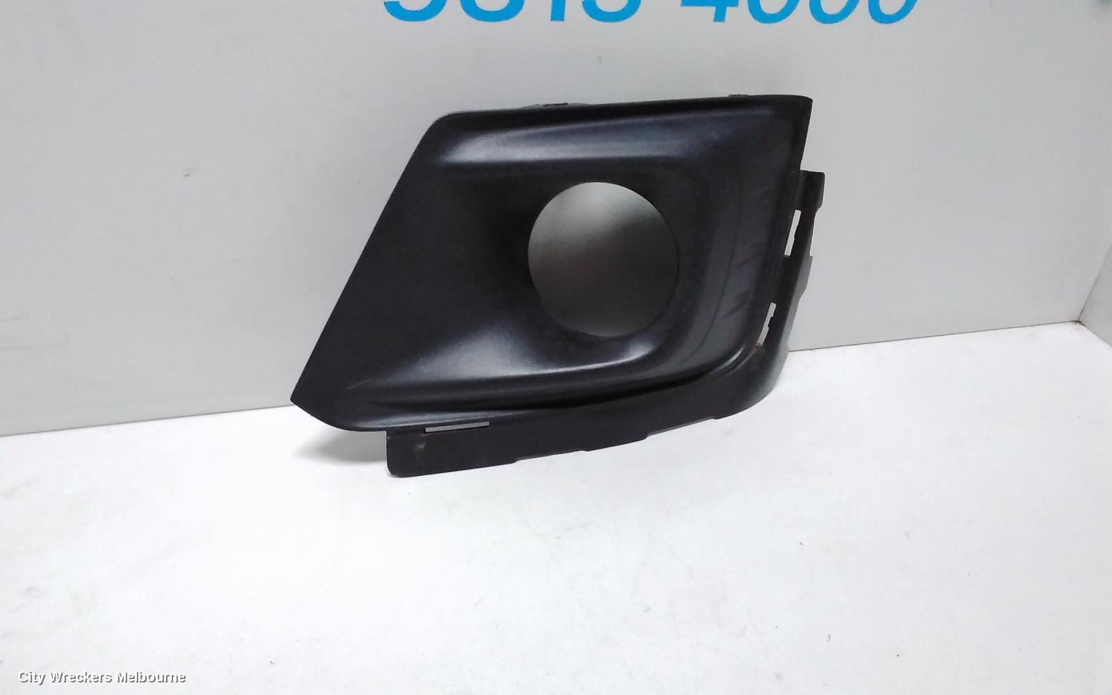 HOLDEN CAPTIVA LEFT INDICATOR/FOG/SIDE, BUMPER FOGLAMP SURROUND-BLACK, CG, 10/2015 - 06/2018 - Image 2