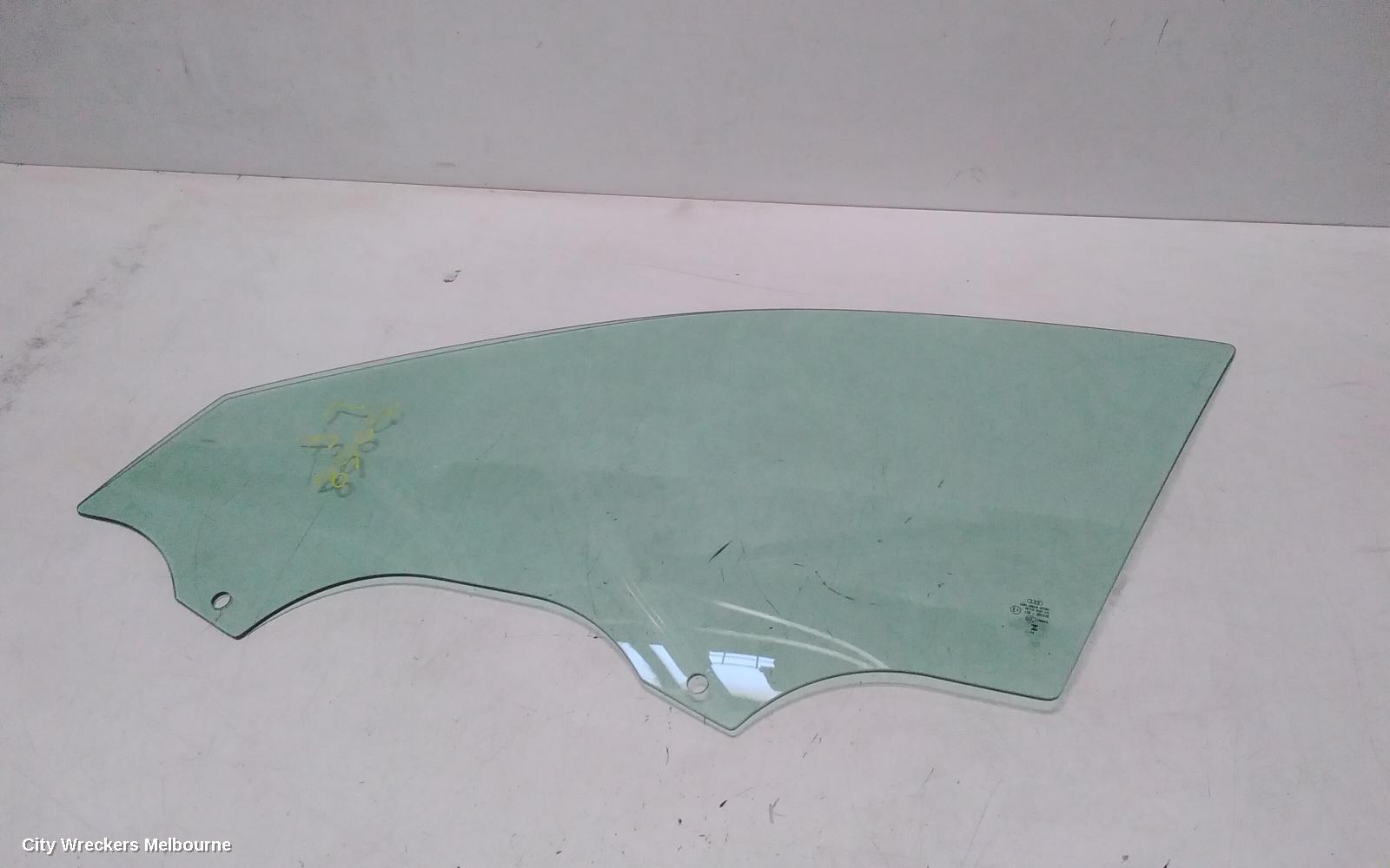 AUDI Q5 LEFT FRONT DOOR WINDOW, FY, GREEN TINT TYPE, 02/2017 - 02/2025 - Image 2