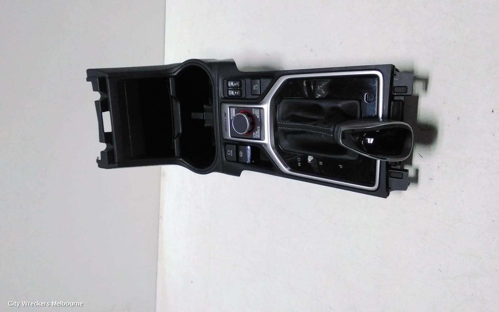 SUBARU FORESTER, SK, 08/2018 - 11/2024, GEAR KNOB WITH COMPLTE COMPARTMENT : 118139 - Image 1