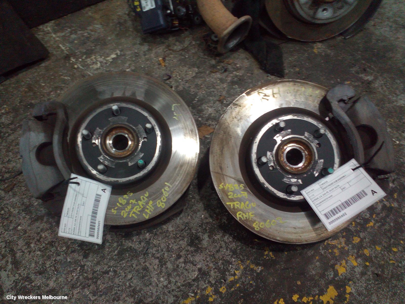 TOYOTA TARAGO LEFT FRONT HUB ASSEMBLY, ACR50R, 3.5, 2GR-FE, 02/2007 - 06/2020 - Image 2