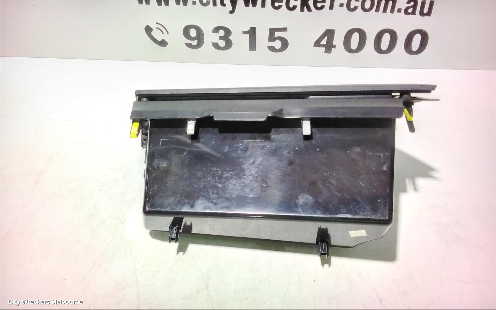 TOYOTA HILUX GLOVE BOX, UPPER, 09/2015 ONWARDS - Image 3