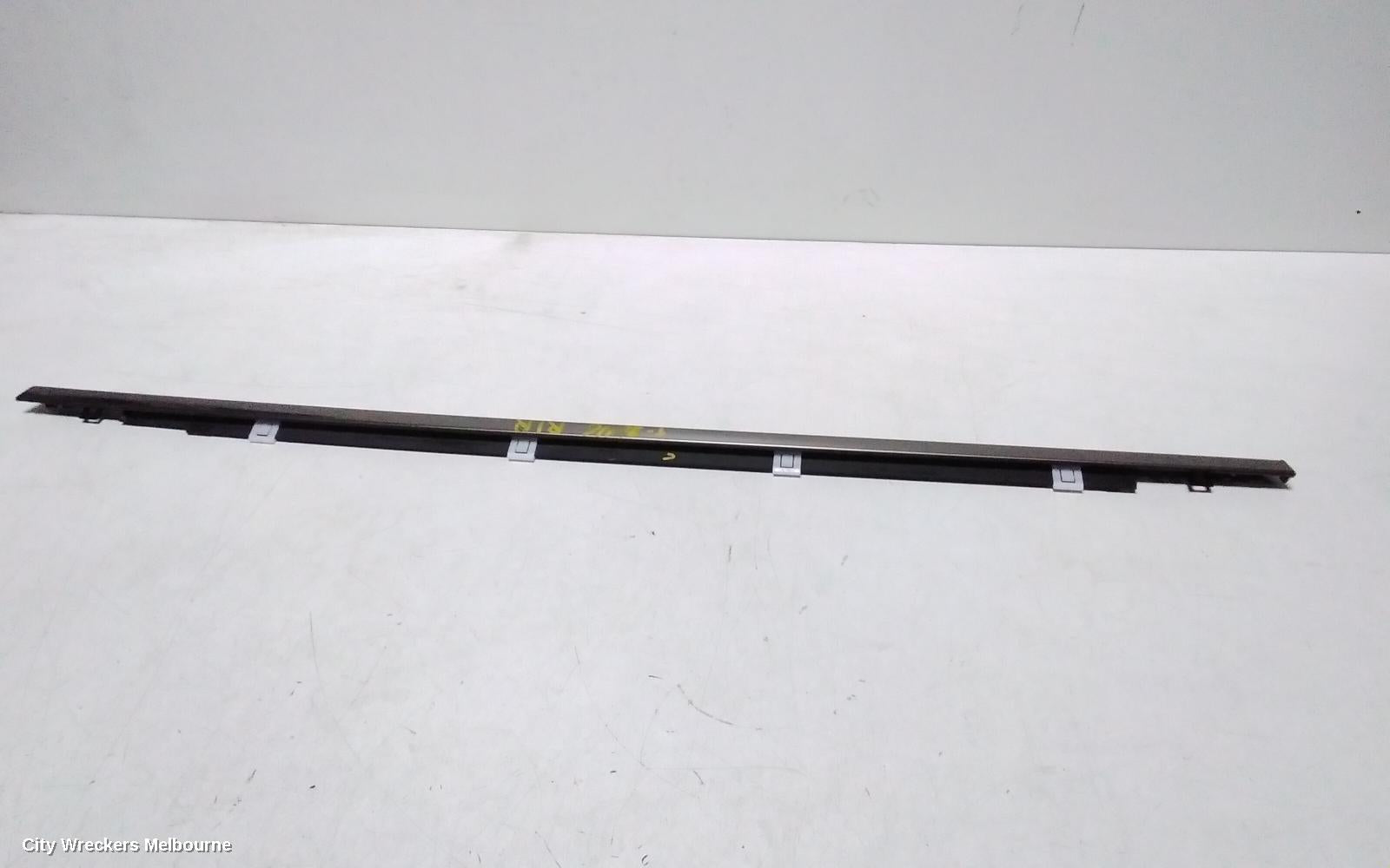 GENESIS GV70 DOOR MOULD, CHROOM MOULD: 131294, JK, 03/2021 ONWARDS - Image 3