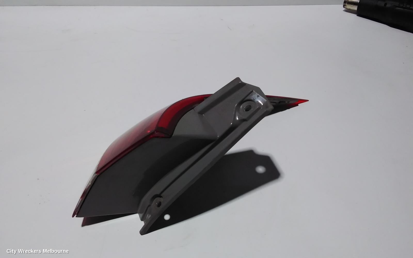 TOYOTA ESTIMA LEFT TAILLIGHT, XR50, RED/CLEAR, LENS# 28-193, 05-19 (IMPORT) - Image 2