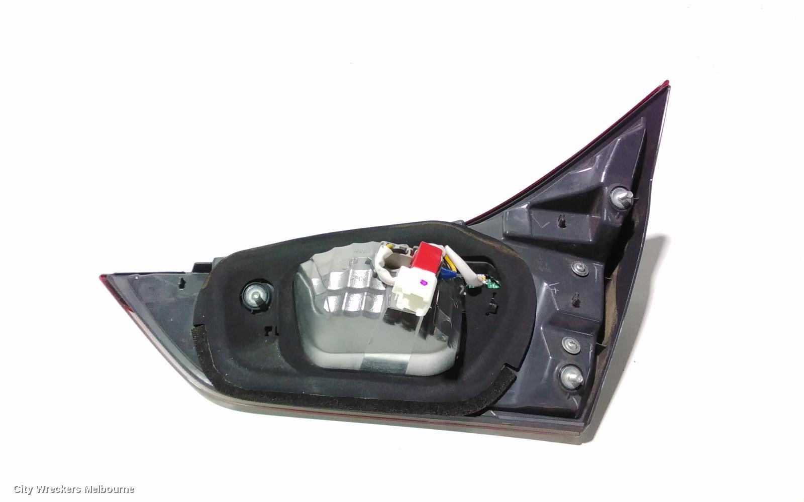 TOYOTA COROLLA REAR GARNISH, TAILGATE LAMP (LH SIDE), ZRE182R/ZWE186R, HATCH, 03/2015 - 06/2018 - Image 3