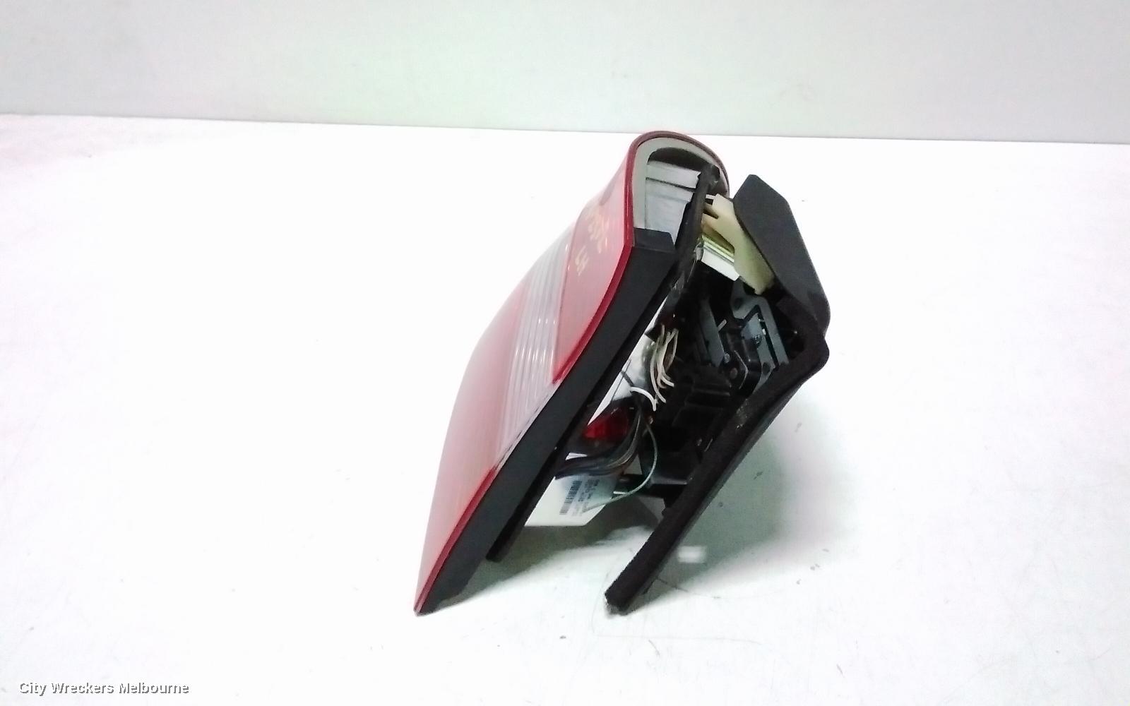 BMW 3 SERIES LEFT TAILLIGHT, E46, SEDAN, CLEAR FLASHER TYPE, 10/2001 - 01/2005 - Image 3