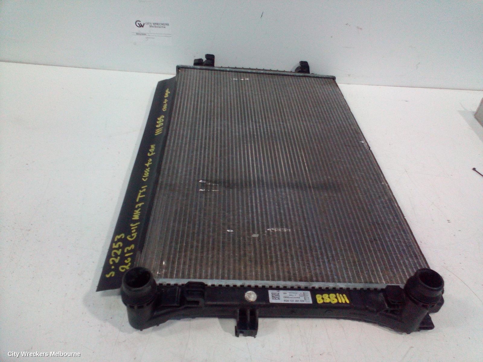 VOLKSWAGEN GOLF RADIATOR, PRIMARY RADIATOR (CLOSEST TO ENGINE), AUTO/MANUAL, 1.4, PETROL, GEN 7, 12/2012 - 08/2020 - Image 3