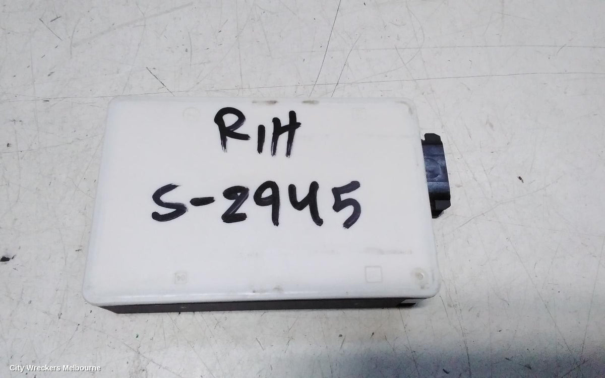 MERCEDES GLC CLASS REVERSE CAMERA, SIDE CAMERA (RH MIRROR), X253/C253, 09/2015 - 03/2023 - Image 1