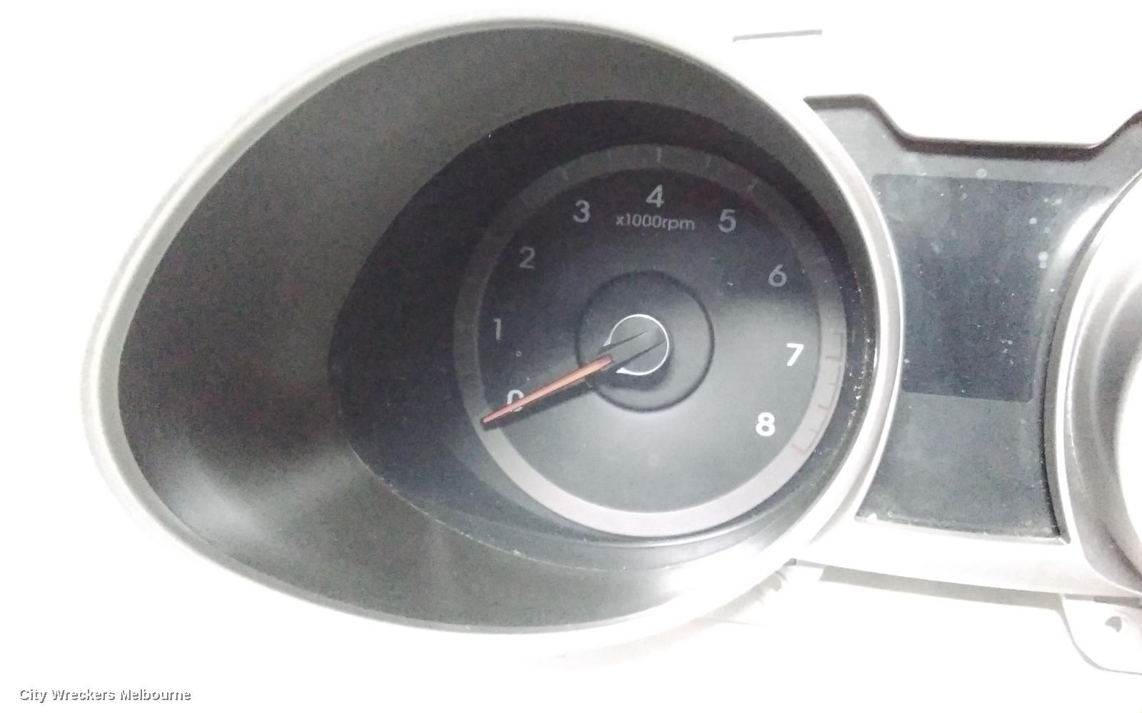 HYUNDAI VELOSTER INSTRUMENT CLUSTER, AUTO, NON BADGE ON TOP (SPEEDO TILL 240), NON TURBO TYPE, FS, 12/2011 - 02/2018 - Image 2