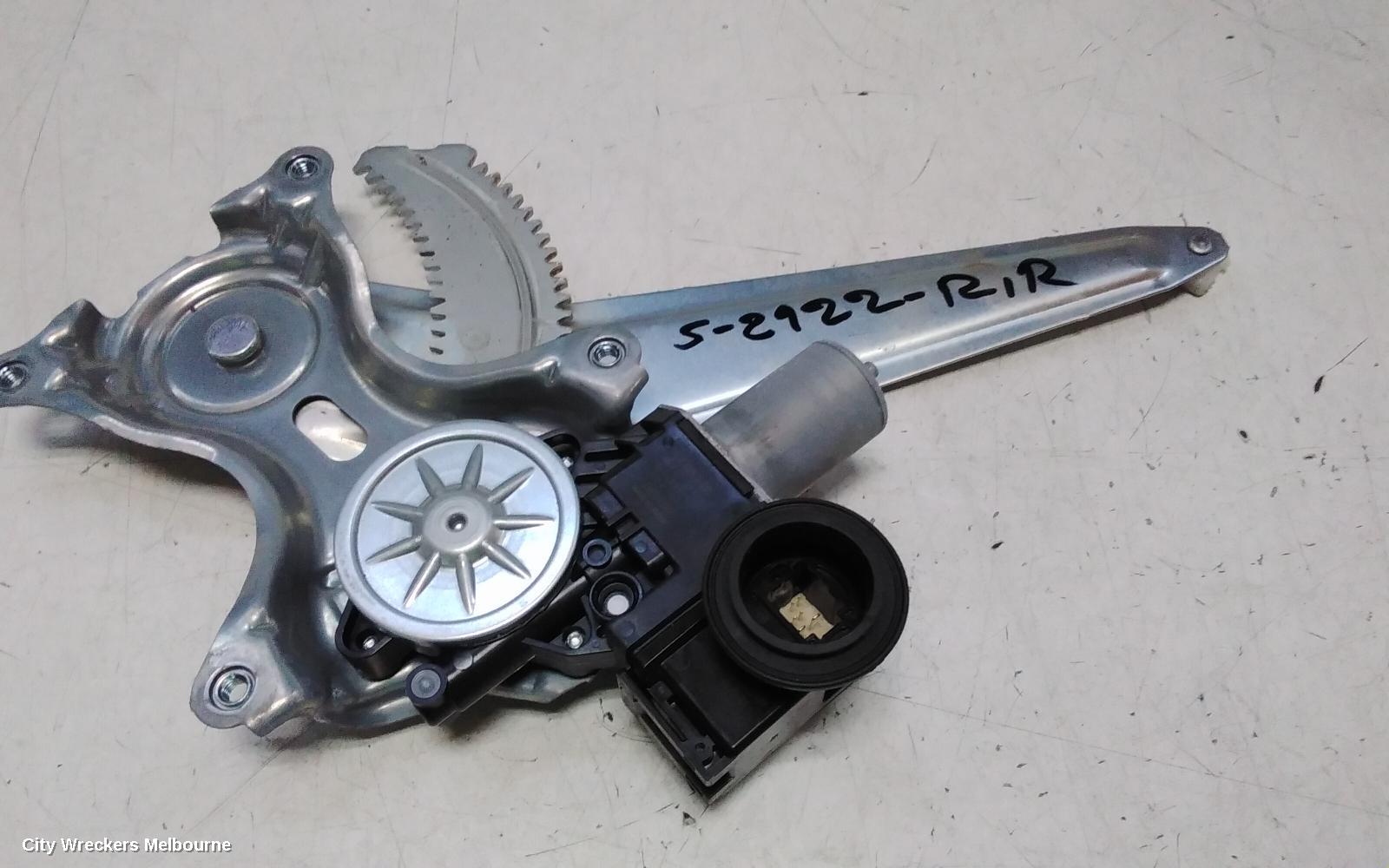 TOYOTA COROLLA CROSS RIGHT REAR WND REG/MOTOR, XG10, 01/2022 ONWARDS - Image 2