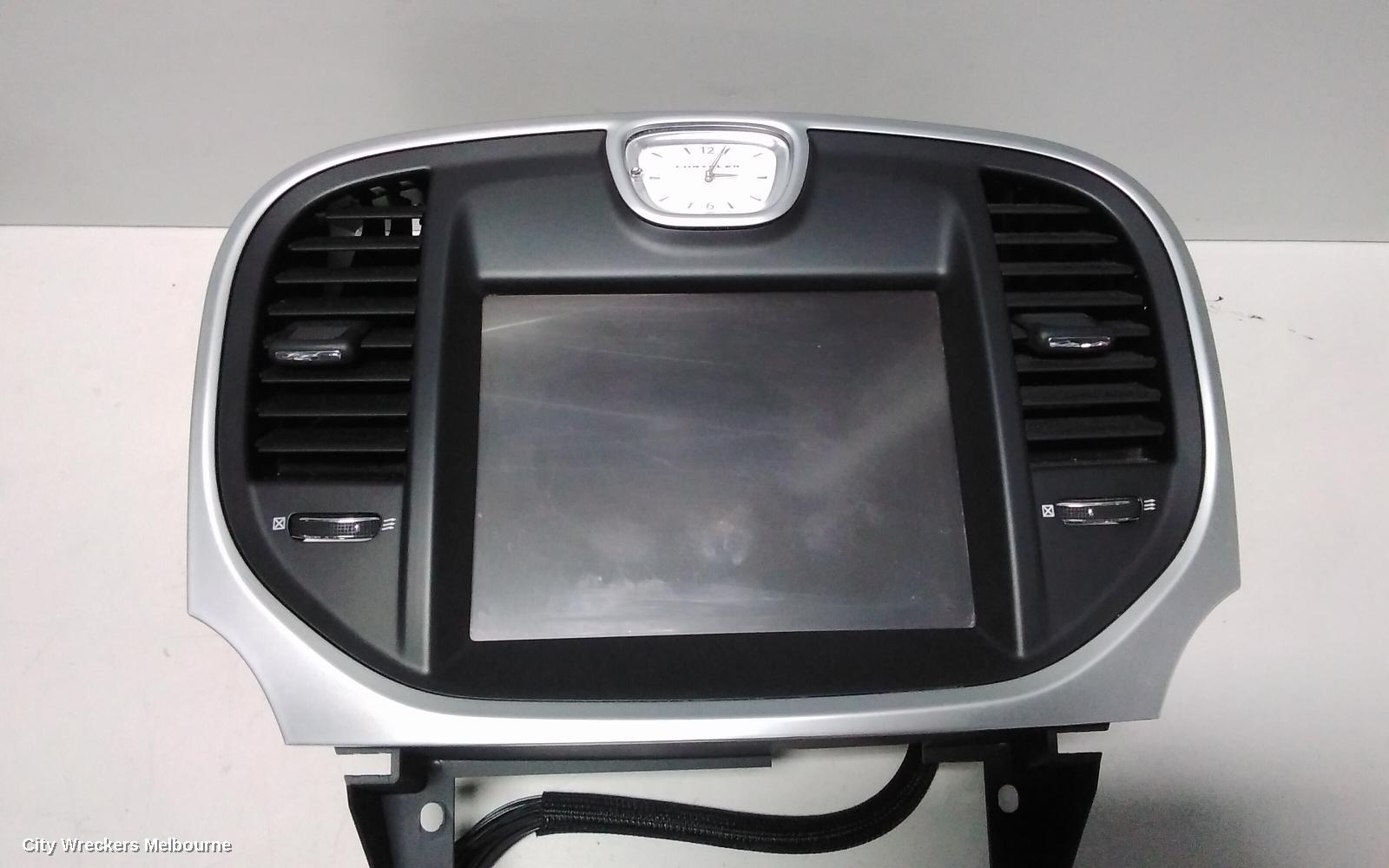 CHRYSLER 300C RADIO/CD/DVD/SAT/TV, SAT NAV HEAD UNIT, STANDARD TYPE, LX2, 07/2012 - 12/2014 - Image 3