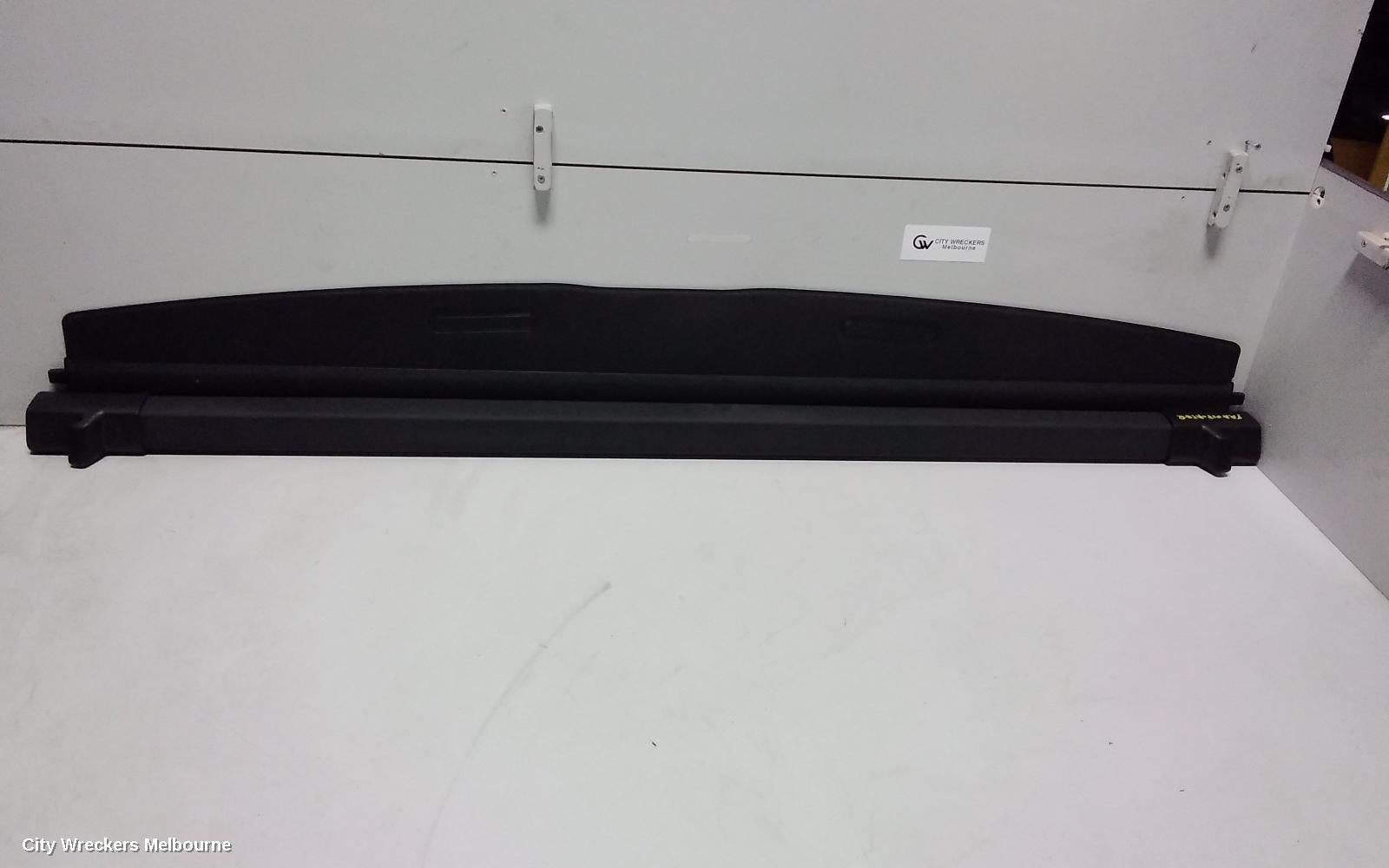 VOLKSWAGEN TRANSPORTER PARCEL SHELF CARGO BLIND, T6, 07/2015 - 08/2024 - Image 3