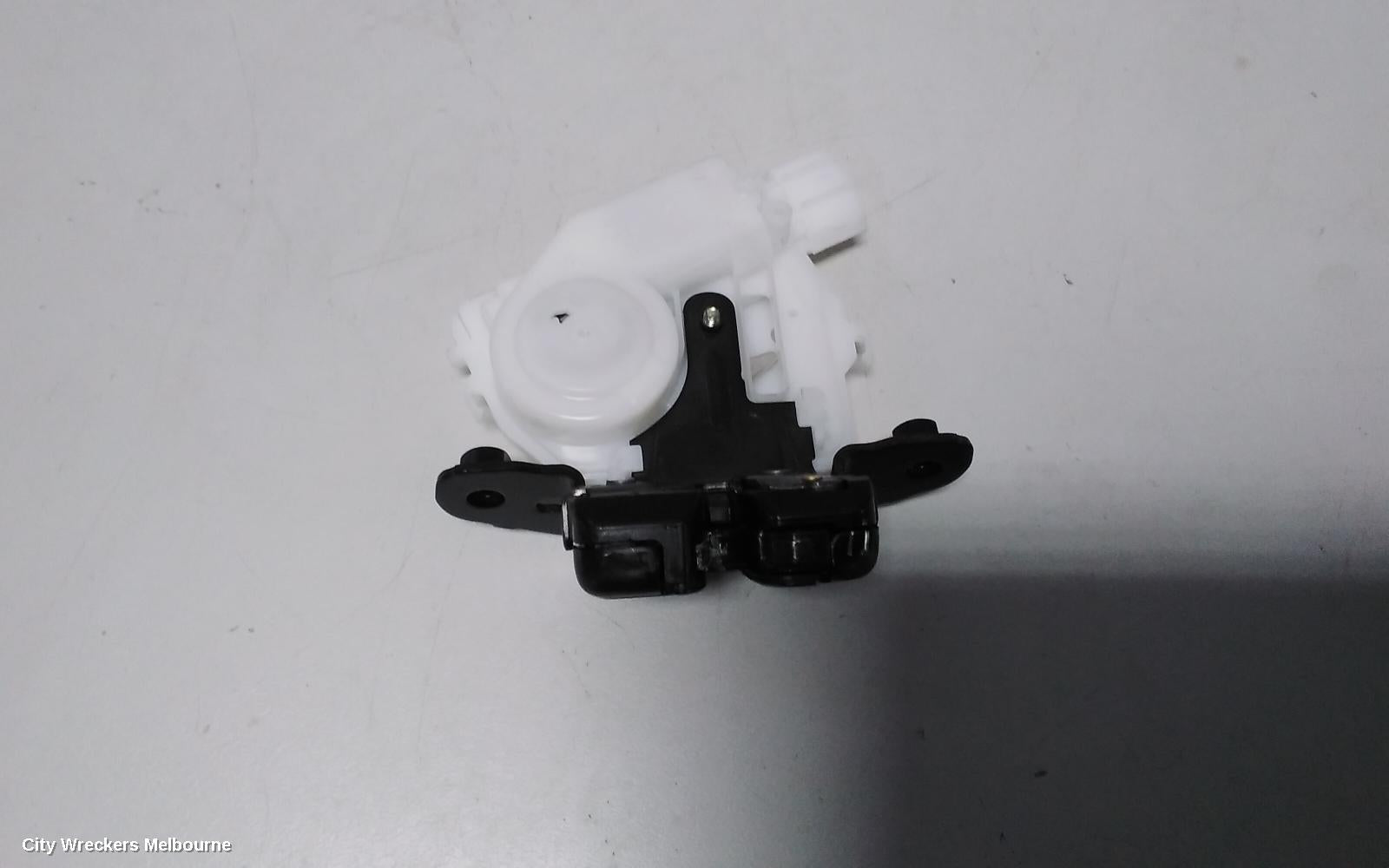 TOYOTA COROLLA DOOR/BOOT/GATE LOCK, TAILGATE LOCK, E210, HATCH, 07/2018 ONWARDS - Image 2