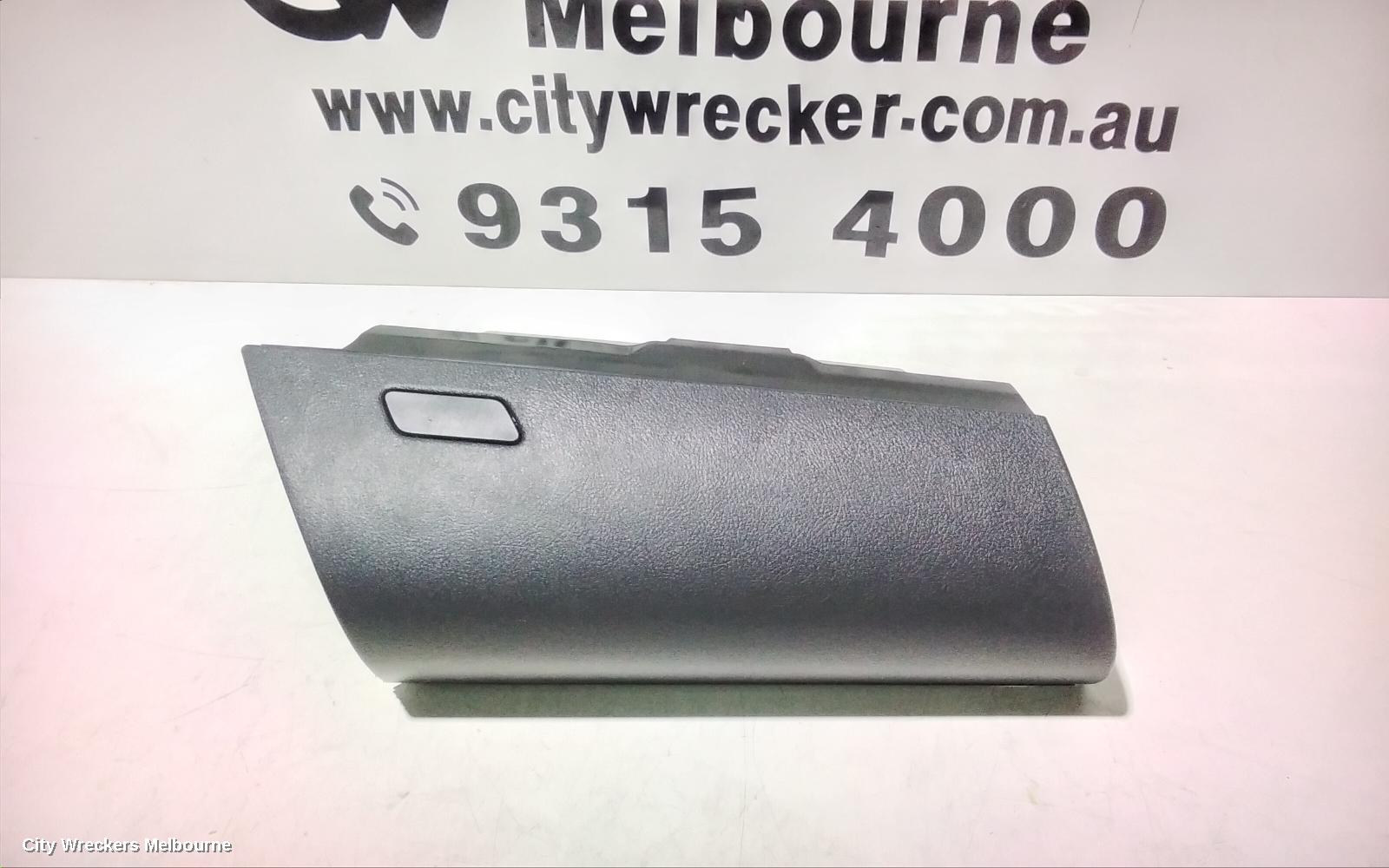 TOYOTA HILUX GLOVE BOX, UPPER, 09/2015 ONWARDS - Image 2