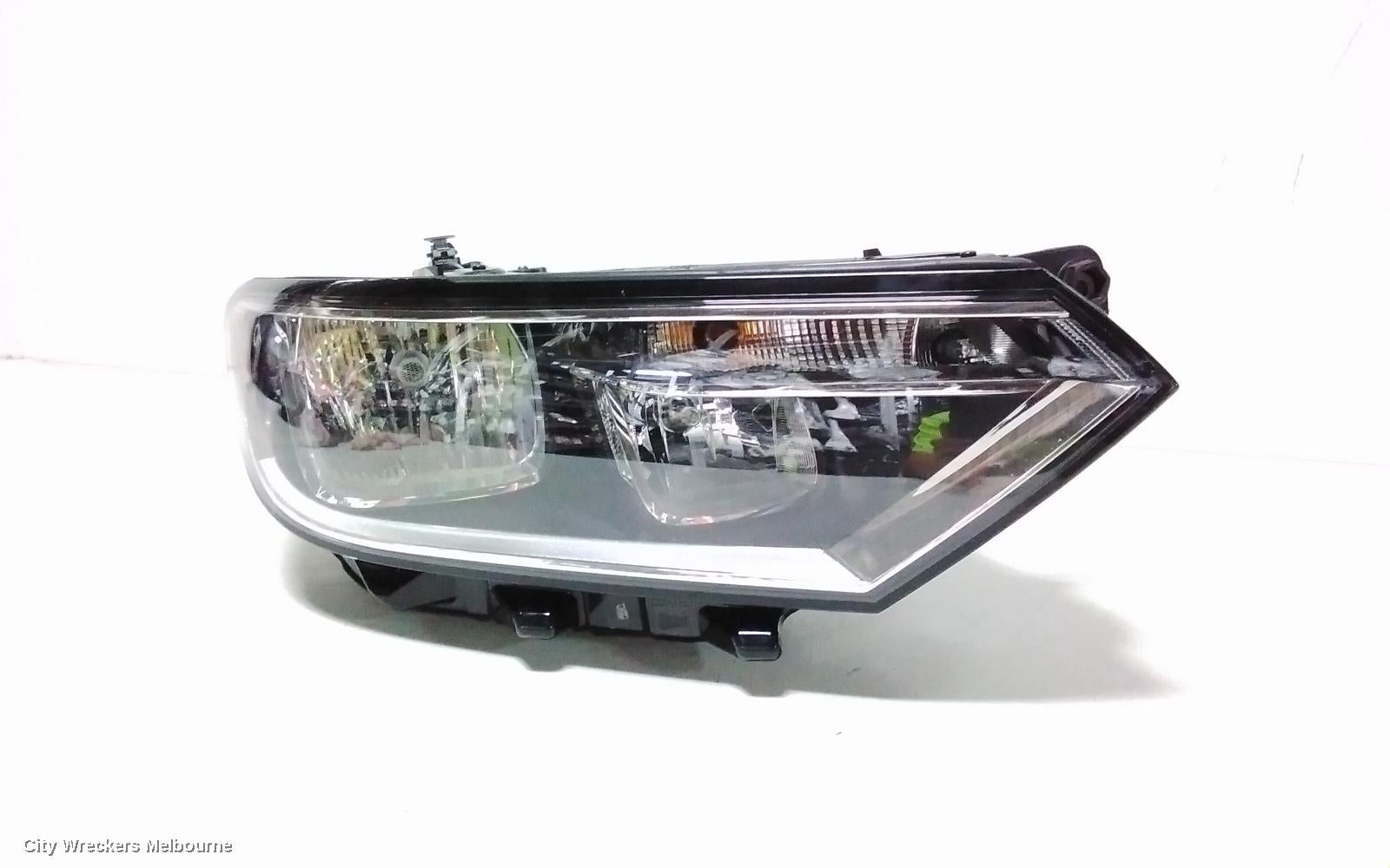 VOLKSWAGEN PASSAT RIGHT HEADLAMP, B8/MK7, HALOGEN TYPE, 06/2015 - 10/2019 - Image 2