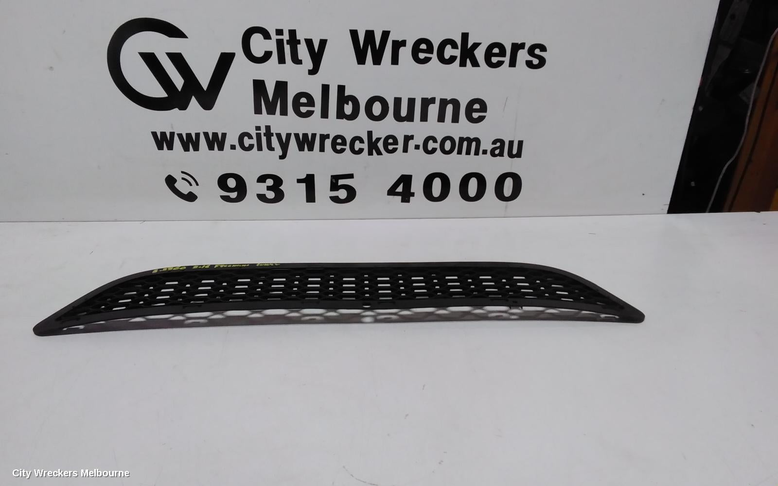 FIAT FREEMONT GRILLE, BUMPER GRILLE, JF, 04/2013 - 01/2017 - Image 1