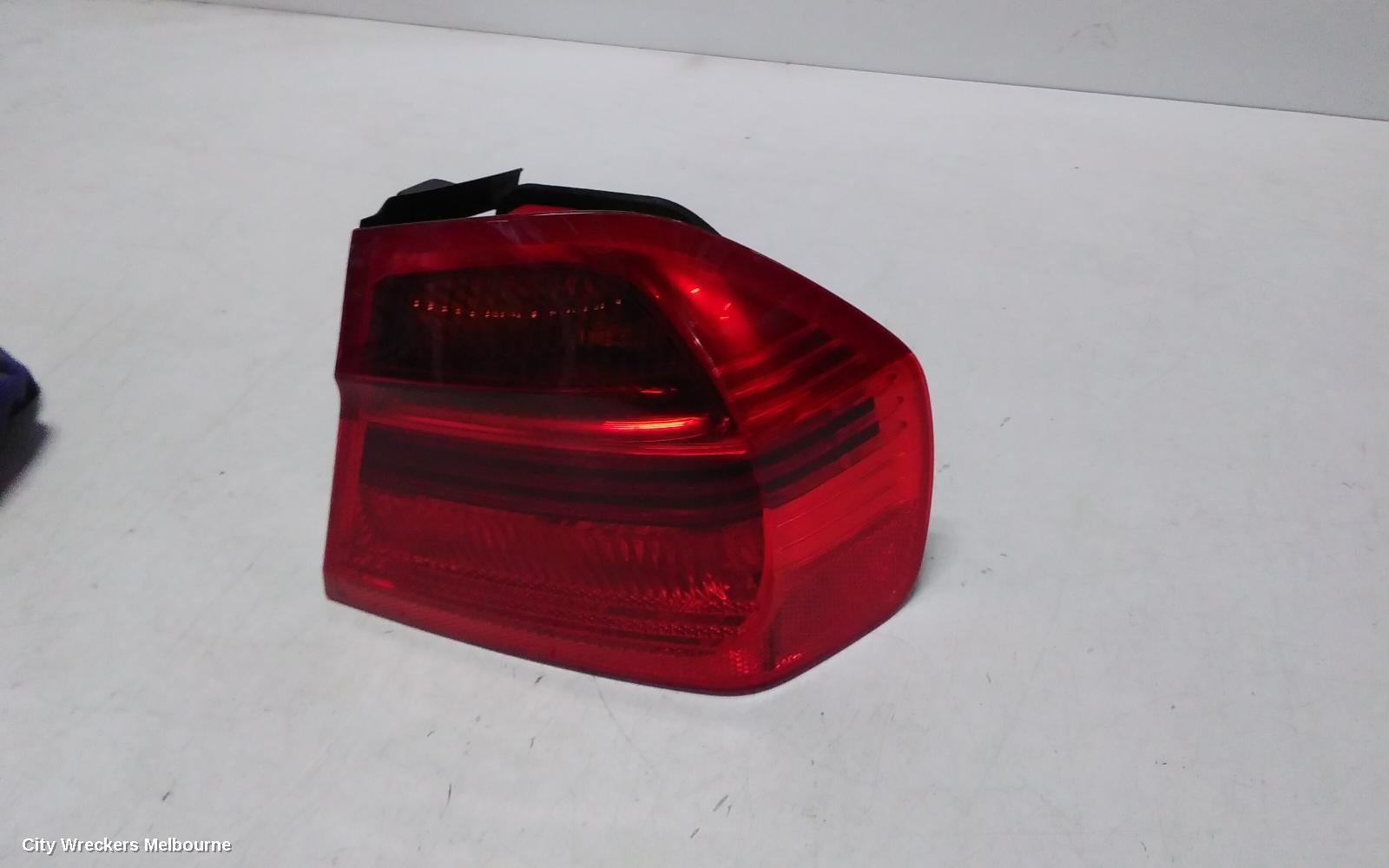 BMW 3 SERIES RIGHT TAILLIGHT, E90, SEDAN, NON LED TYPE, 03/2005 - 10/2008 - Image 2