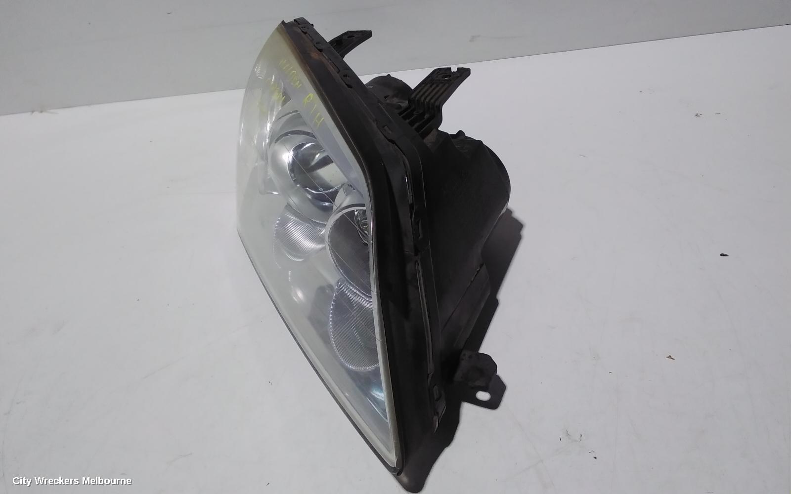 HOLDEN CAPTIVA RIGHT HEADLAMP, CG, CX/LX/SX/CAPTIVA 7 (4TH VIN = C), CHROME INNER TYPE, 09/2006 - 02/2011 - Image 2