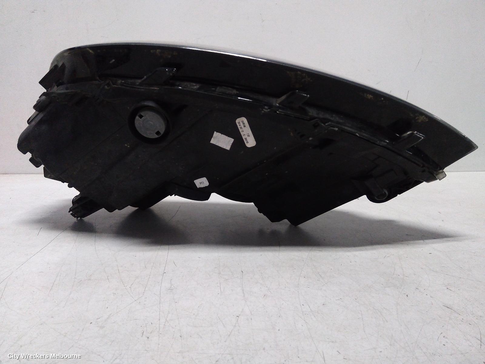 VOLKSWAGEN GOLF RIGHT HEADLAMP, GEN 7, STANDARD/TSI/COMFORTLINE/HIGHLINE/GTI, HALOGEN TYPE, GEN 7, 12/2012 - 03/2017 - Image 3