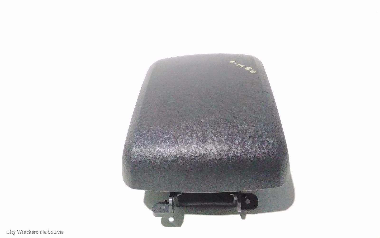 HOLDEN COLORADO CONSOLE, RG, 06/2012 - 12/2020 - Image 2