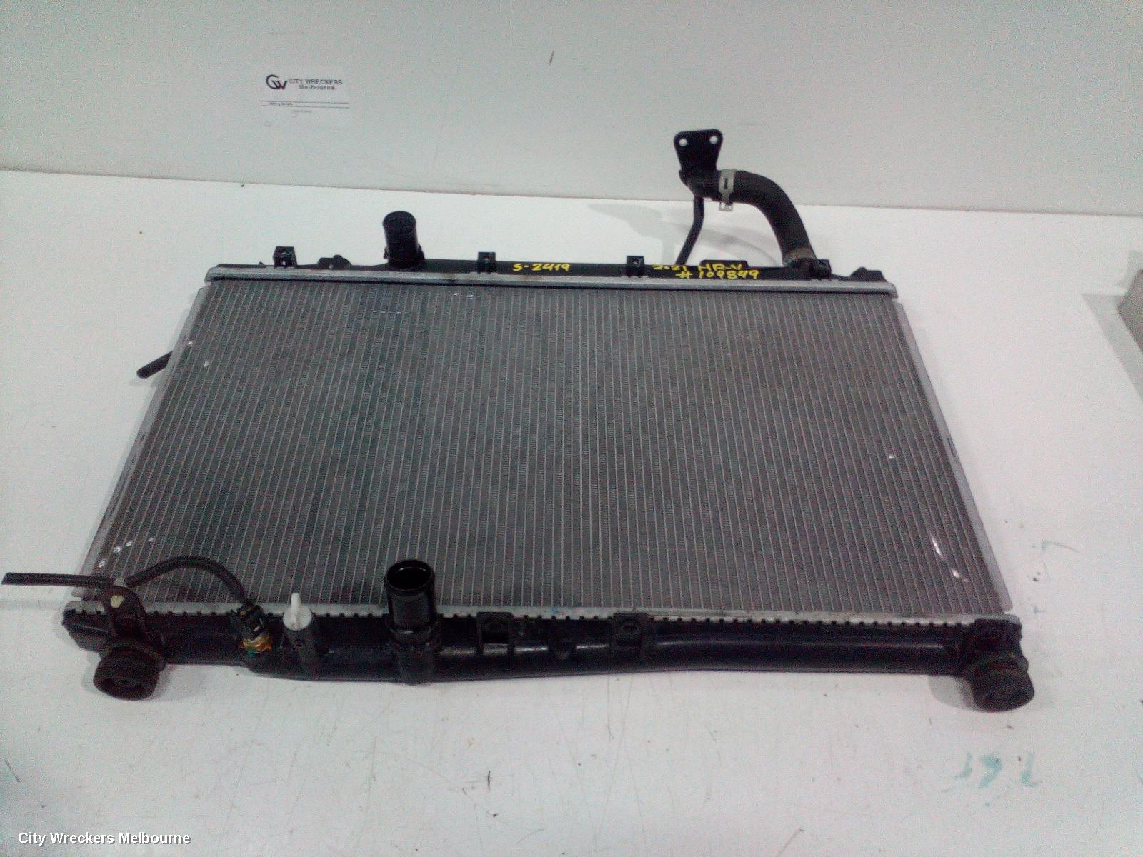 HONDA HRV RADIATOR, AUTO, 1.8, PETROL, RU5, 12/2014 - 10/2021 - Image 1