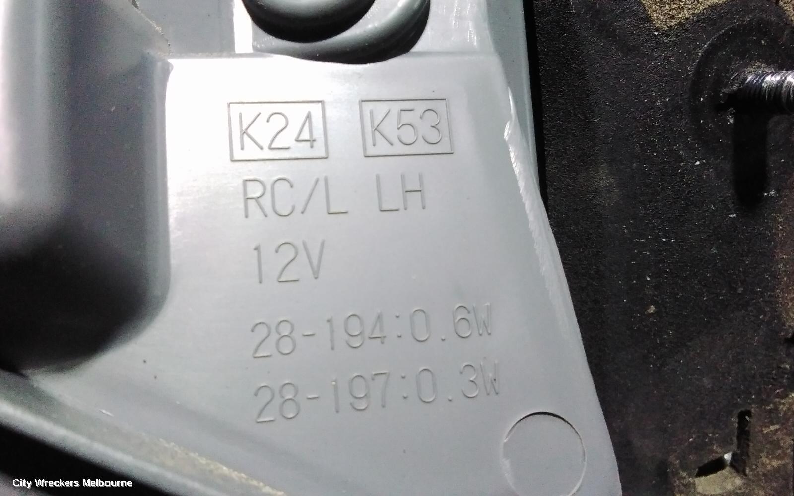 TOYOTA TARAGO REAR GARNISH, TAILGATE LAMP (LH SIDE), ACR50R, 03/2006 - 12/2008 - Image 3
