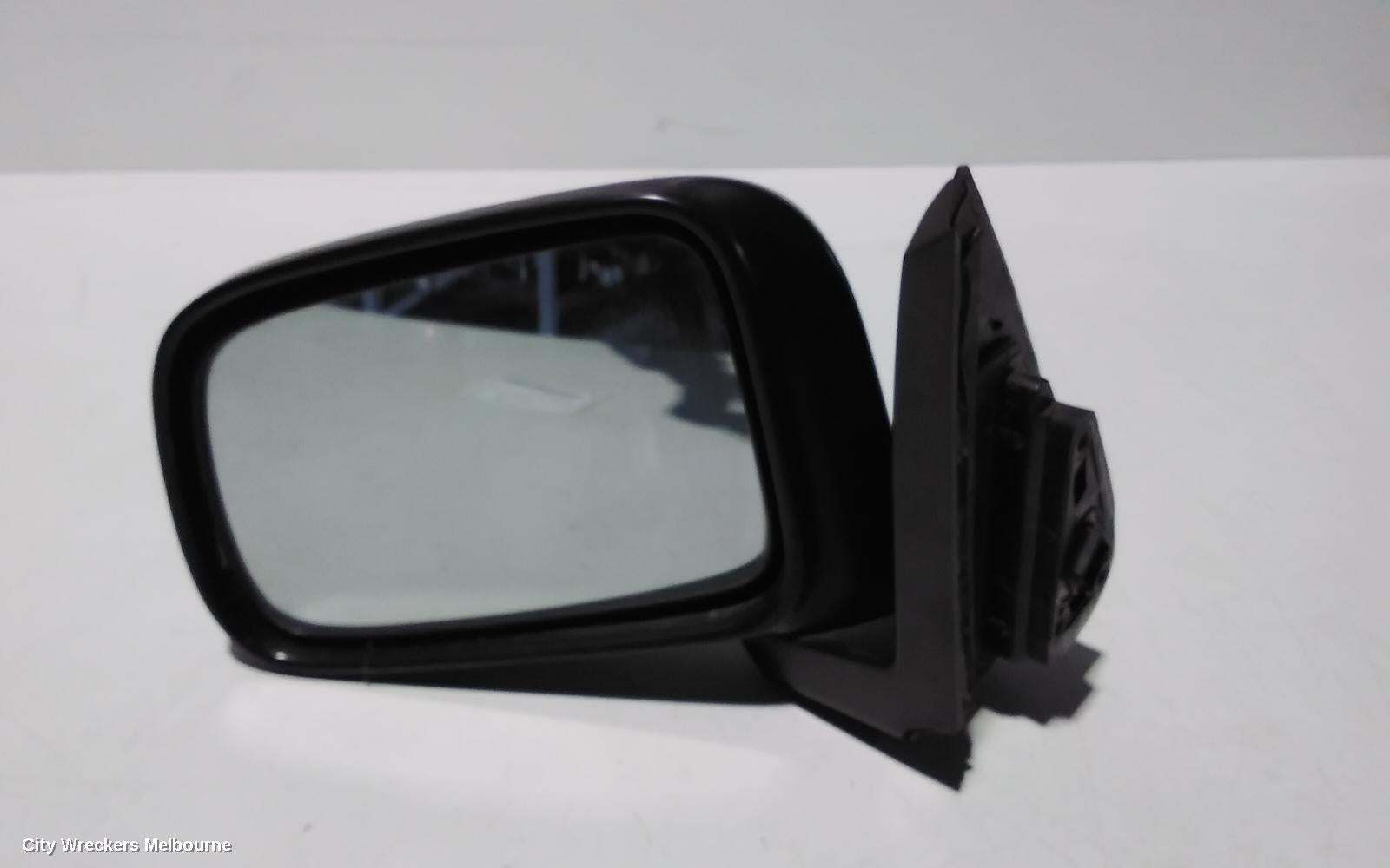 HONDA CRV LEFT DOOR MIRROR, RD1, POWER, BLACK, 12/1995 - 11/2001 - Image 1
