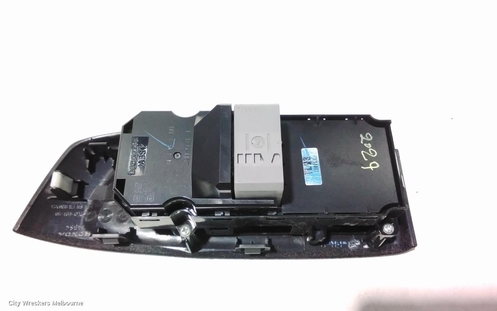 HONDA ACCORD PWR DR WIND SWITCH, LH REAR, 8TH GEN, EURO (VIN JHMCU), 06/2008 - 06/2011 - Image 3