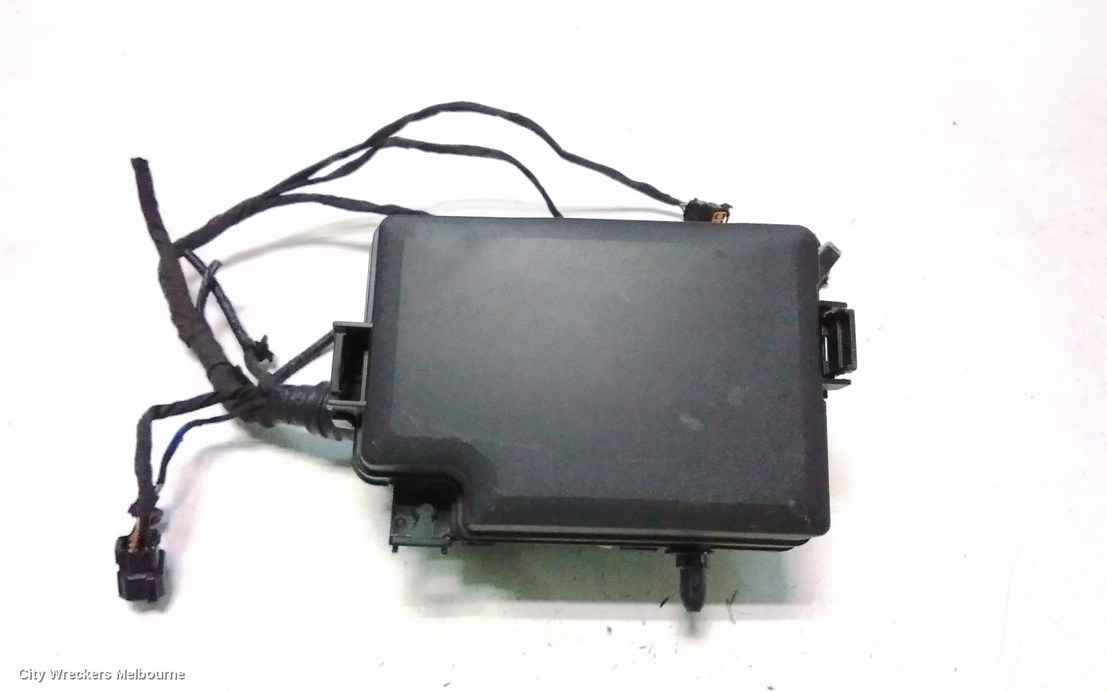 HYUNDAI I30 FUSE BOX, ENGINE BAY, PETROL, PD, 03/2017 ONWARDS - Image 2