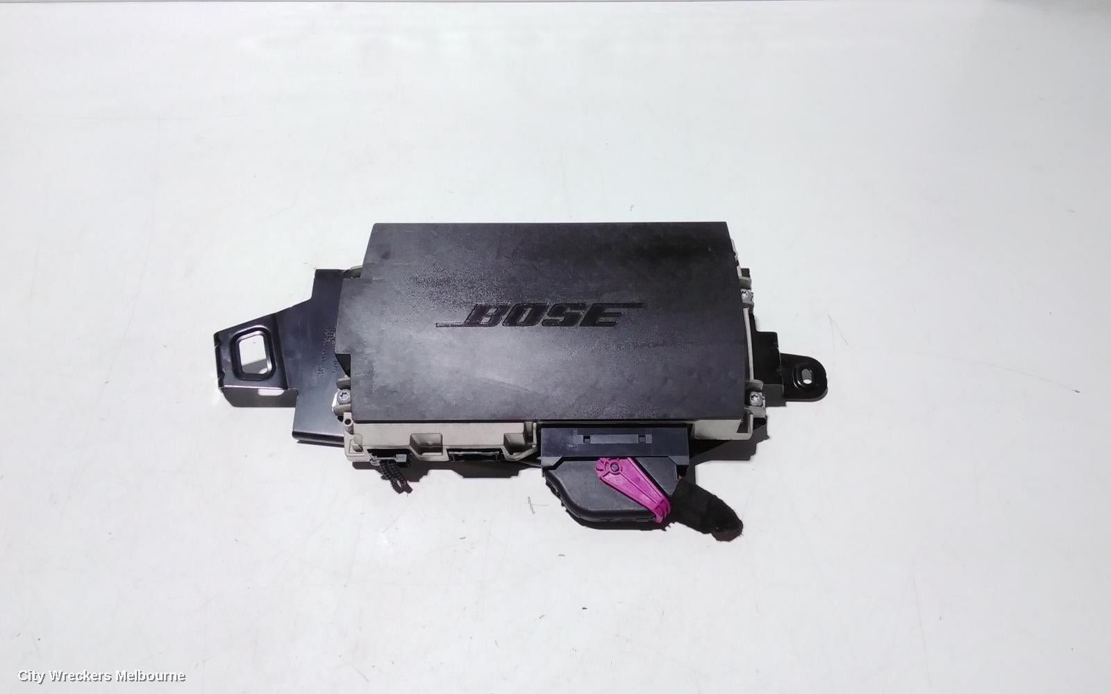 AUDI Q7 RADIO/CD/DVD/SAT/TV, AMPLIFIER, 4L, P/N 4L0910223E/4L0910223K, 09/2006 - 08/2015 - Image 2