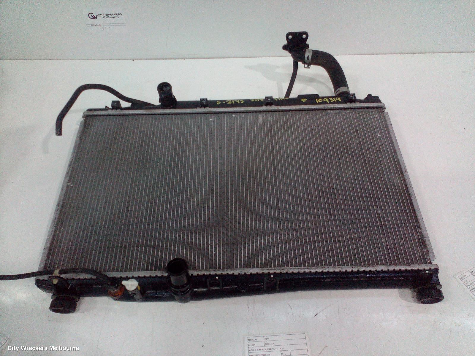 HONDA HRV RADIATOR, AUTO, 1.8, PETROL, RU5, 12/2014 - 10/2021 - Image 2