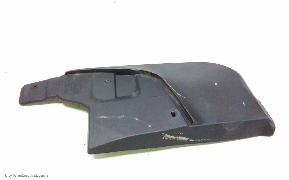 LDV T60 MUD FLAPS, RH FRONT, SK8C, 07/2017 ONWARDS - Image 2