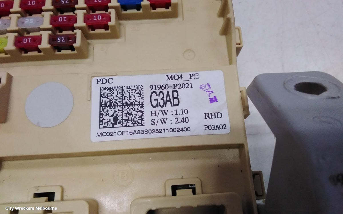 KIA SORENTO FUSE BOX, MQ4, UNDER DASH, DIESEL, 2.2, TURBO, D4HE, 02/2020 ONWARDS - Image 2