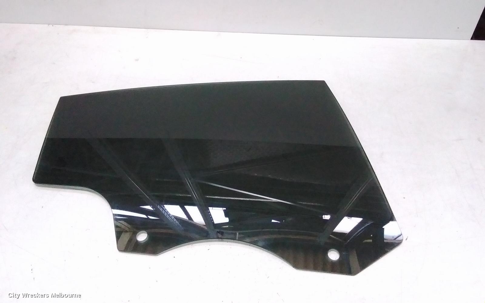 TESLA MODEL Y RIGHT REAR DOOR WINDOW, 1ST GEN, 03/2022 ONWARDS - Image 2
