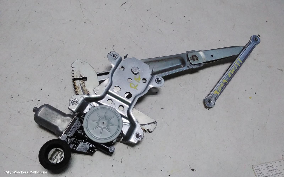 SUZUKI SWIFT RIGHT FRONT WINDOW REG/MOTOR, RS415/RS416, POWER, 09/2004 - 02/2011 - Image 3