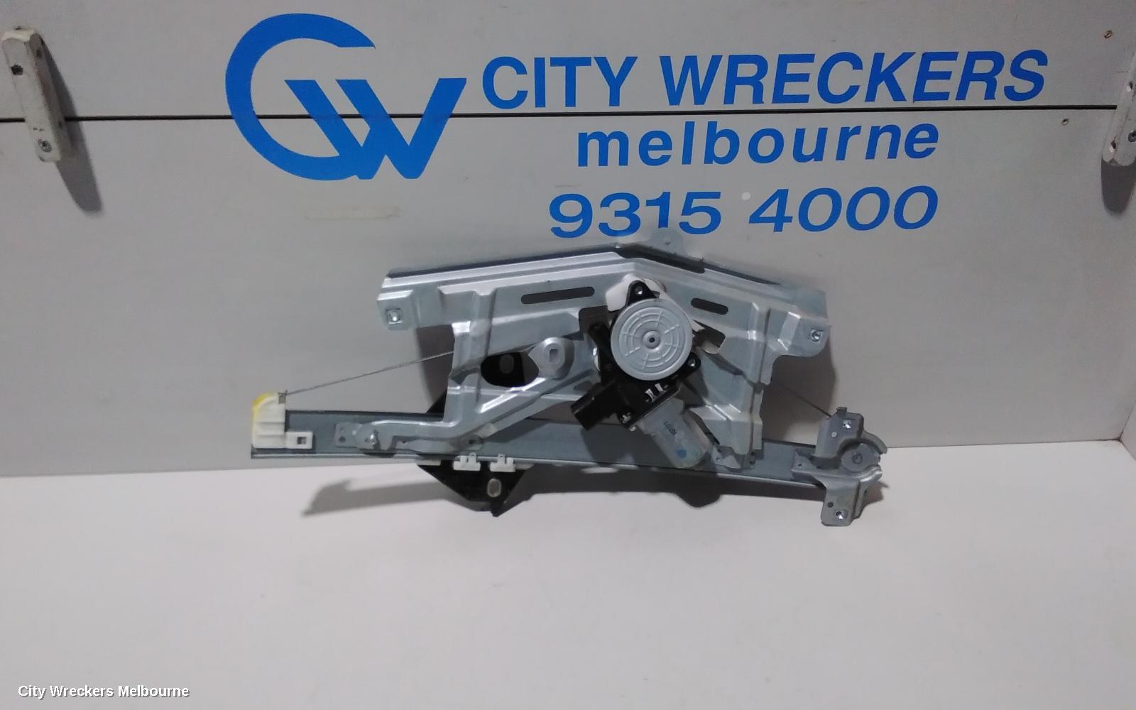 HONDA CIVIC RIGHT FRONT WINDOW REG/MOTOR, 8TH GEN, 3DR HATCH, 07/2007 - 12/2011 - Image 1