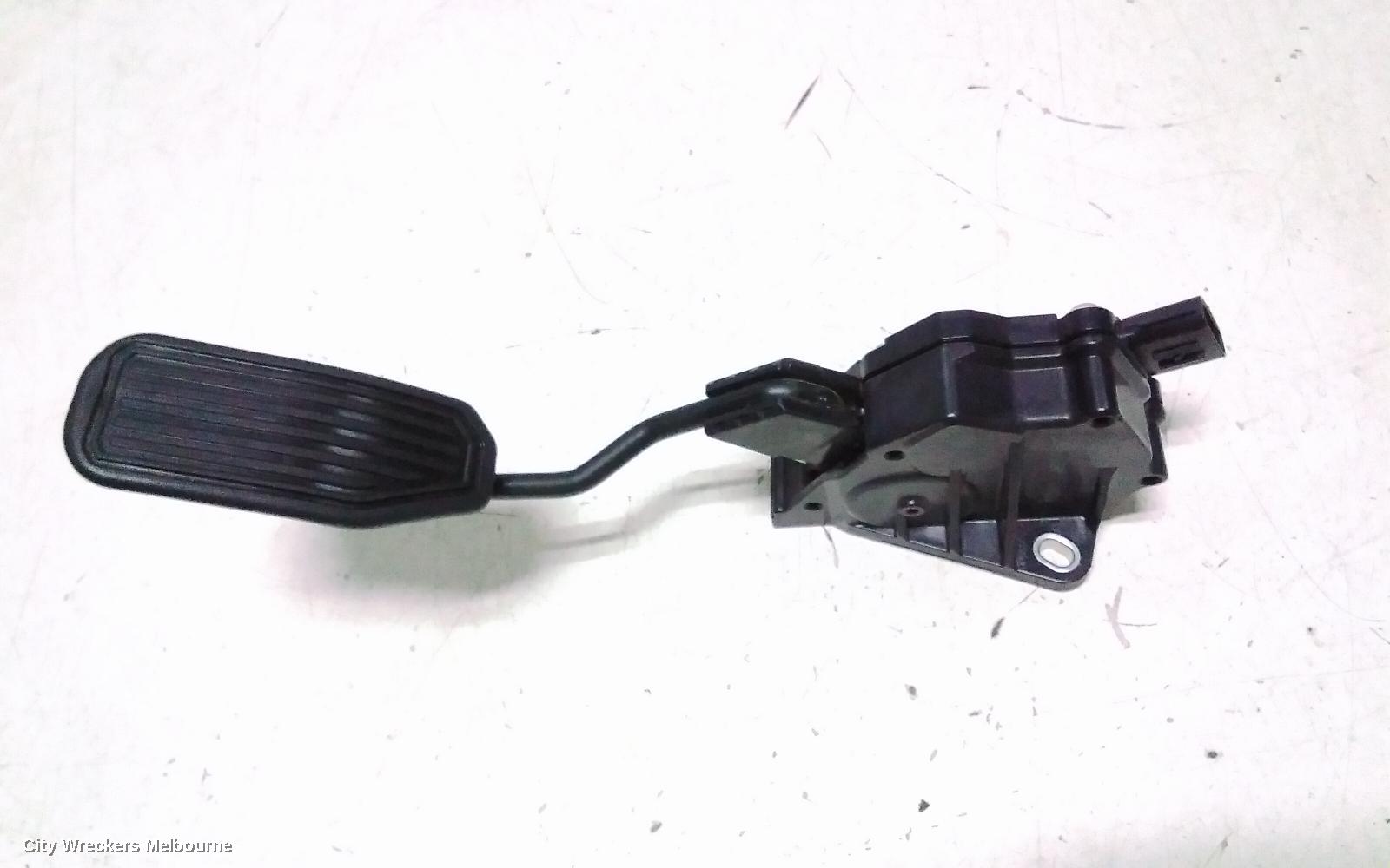 TOYOTA CAMRY PEDAL ASSEMBLY, ACCELERATOR PEDAL, ASV50/AVV50, 11/2011 - 10/2017 - Image 3