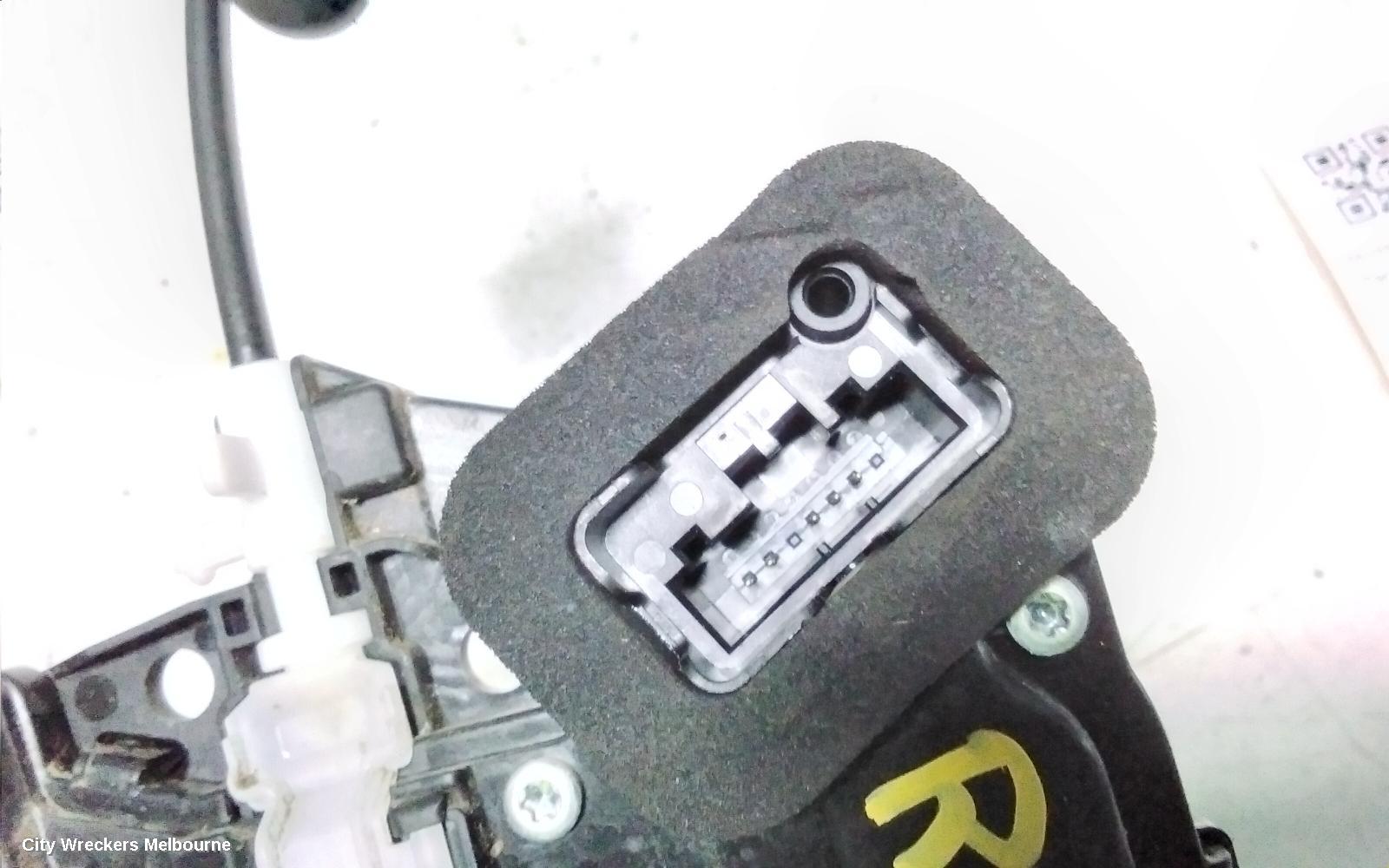 VOLKSWAGEN POLO DOOR/BOOT/GATE LOCK, RIGHT REAR DOOR LOCK, W/ KEYLESS ENTRY TYPE, AE, 02/2022 ONWARDS - Image 2