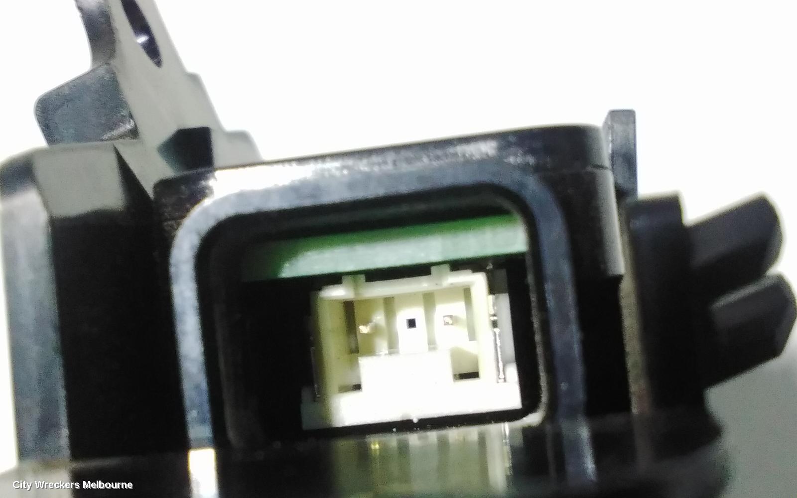 TOYOTA C-HR LEFT DOOR MIRROR, GEN 1, POWER FOLD, W/ PUDDLE LIGHT, COLOUR CODED, 12/2016 ONWARDS 09/2019 - Image 3