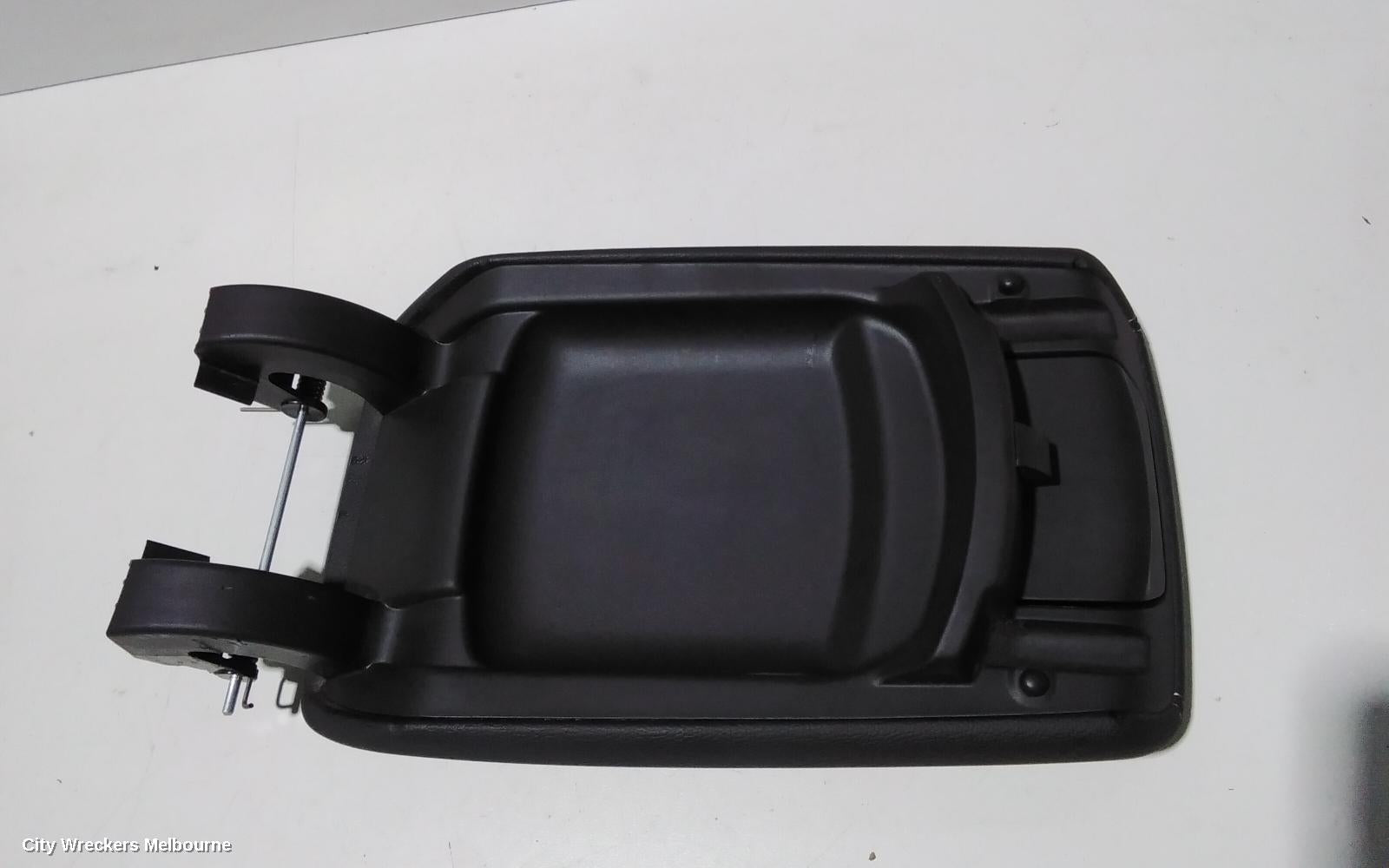 HOLDEN COMMODORE CONSOLE, CONSOLE LID ONLY, CLOTH, LT, BZ, 10/2017 - 12/2020 - Image 2