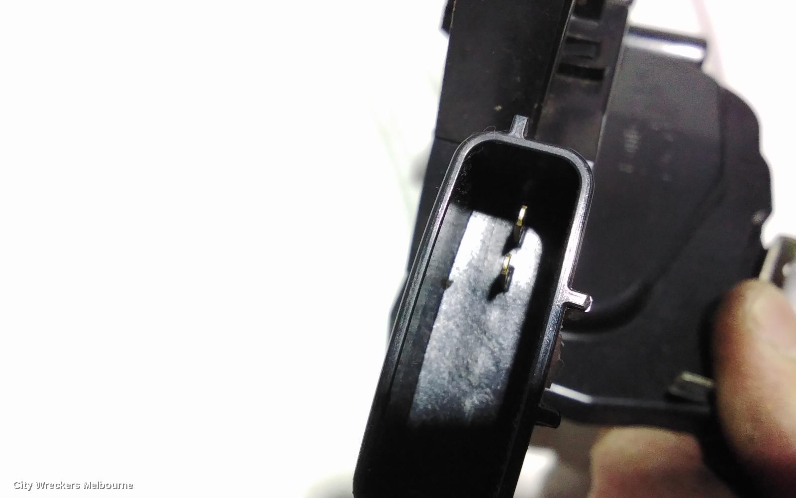 NISSAN NAVARA DOOR/BOOT/GATE LOCK, NP300, LEFT FRONT DOOR LOCK, SL/DX/RX/ST/ST-X TYPE, 05/2015 ONWARDS - Image 3