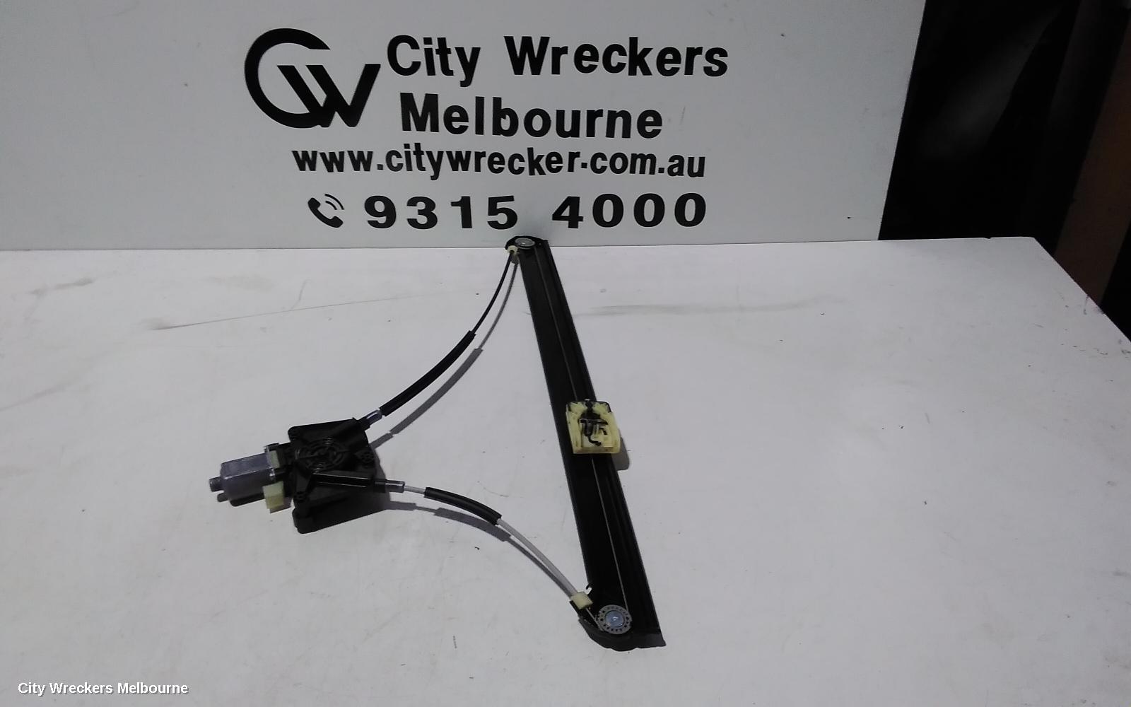 VOLKSWAGEN CRAFTER LEFT FRONT WINDOW REG/MOTOR, SY1, 08/2017 ONWARDS - Image 1