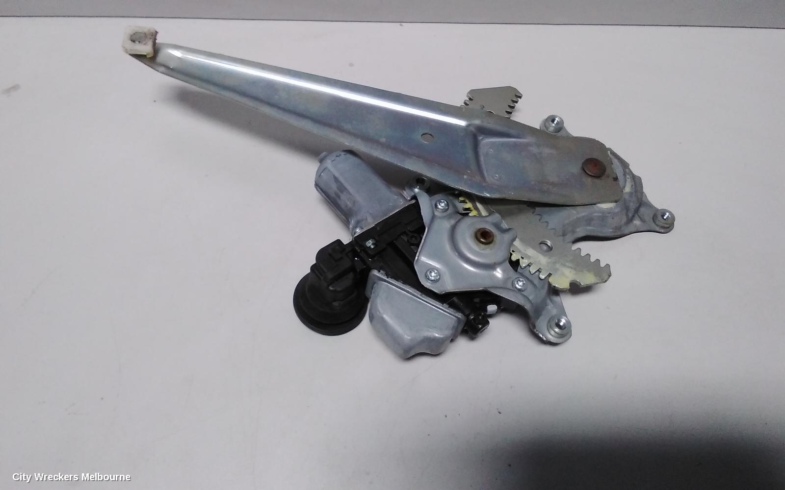 TOYOTA COROLLA RIGHT REAR WND REG/MOTOR, ZRE182R, HATCH, 10/2012 - 06/2018 - Image 2