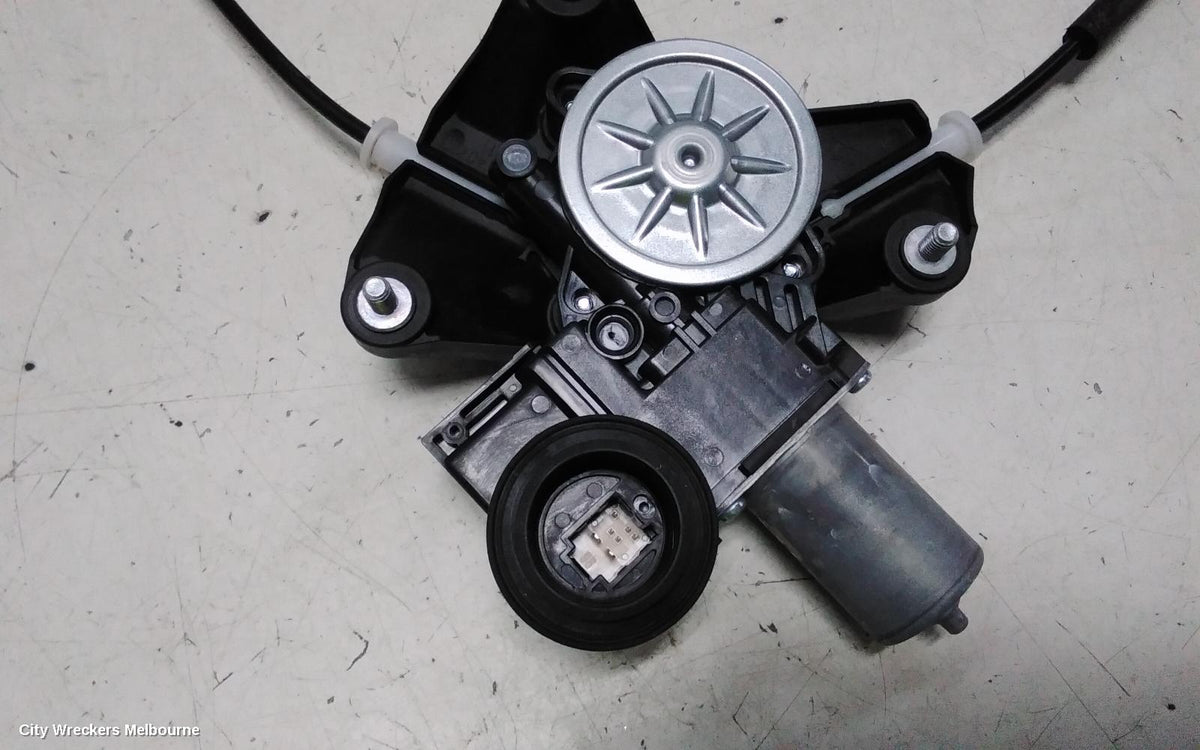 TOYOTA YARIS CROSS LEFT REAR WND REG/MOTOR, XP210, 06/2020 ONWARDS - Image 2