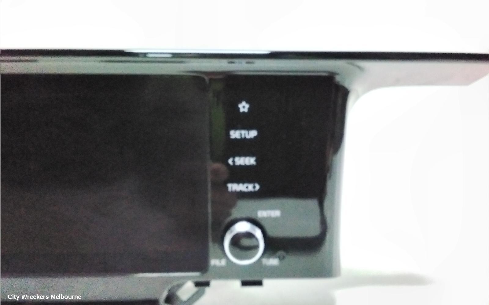KIA SORENTO RADIO/CD/DVD/SAT/TV, HEAD UNIT & DISPLAY, 10.25IN, W/ SAT NAV TYPE, MQ4, 02/2020 - 09/2023 - Image 3