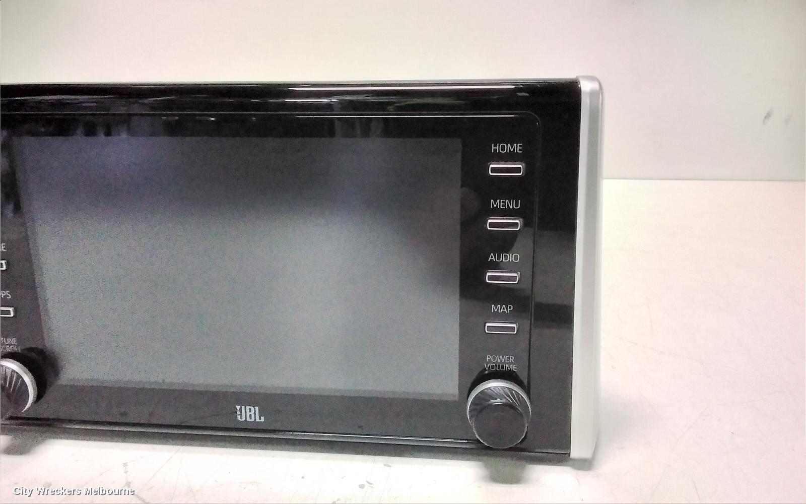 TOYOTA RAV4 RADIO/CD/DVD/SAT/TV, HEAD UNIT, W / DISPLAY UNIT, 8IN TOUCHSCREEN, W/ PREMIUM TYPE, XA50, CRUISER/LIMITED/EDGE/ADVENTURE, 11/2018 - 06/2022 - Image 3