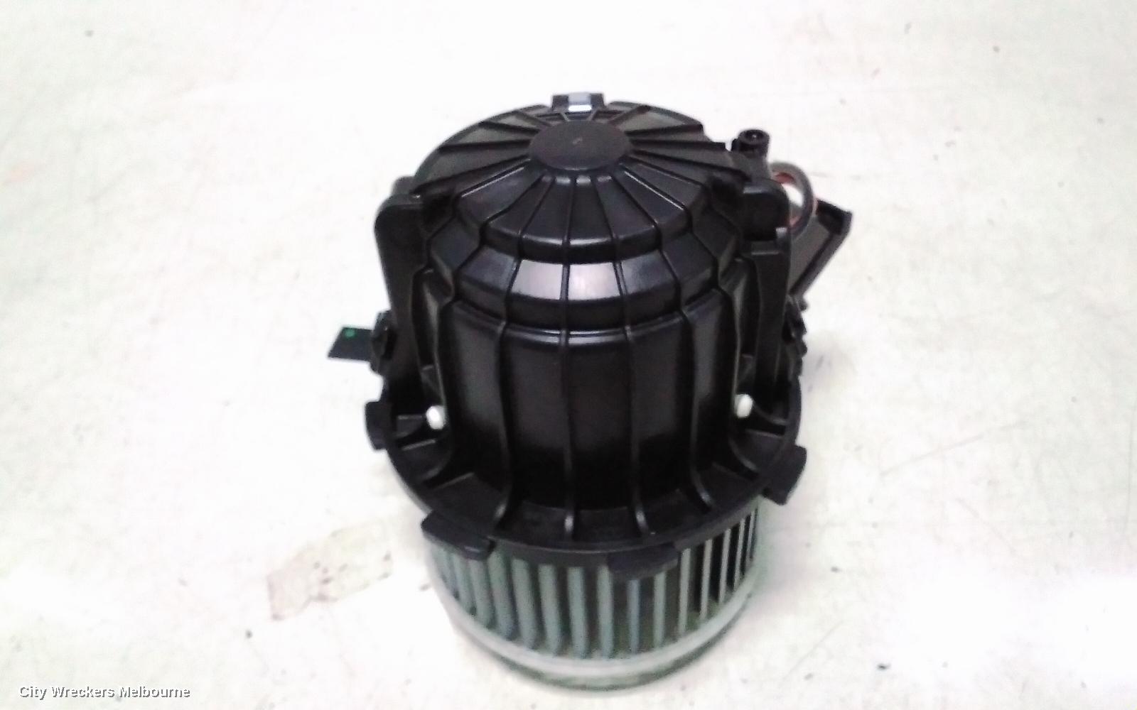 PORSCHE MACAN HEATER FAN MOTOR, 95B, 06/2014 ONWARDS - Image 2